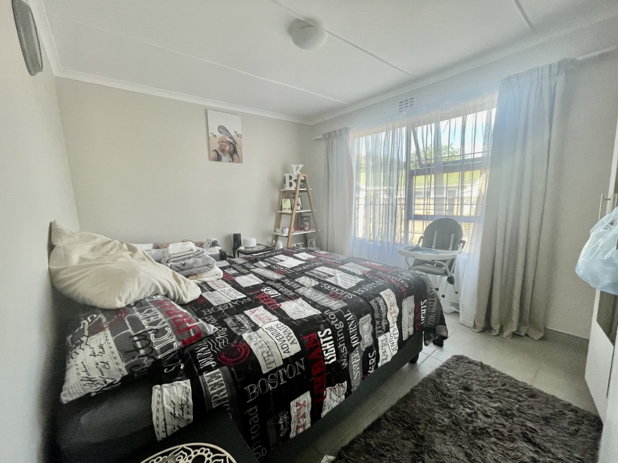 2 Bedroom Property for Sale in Nahoon Valley Park Eastern Cape